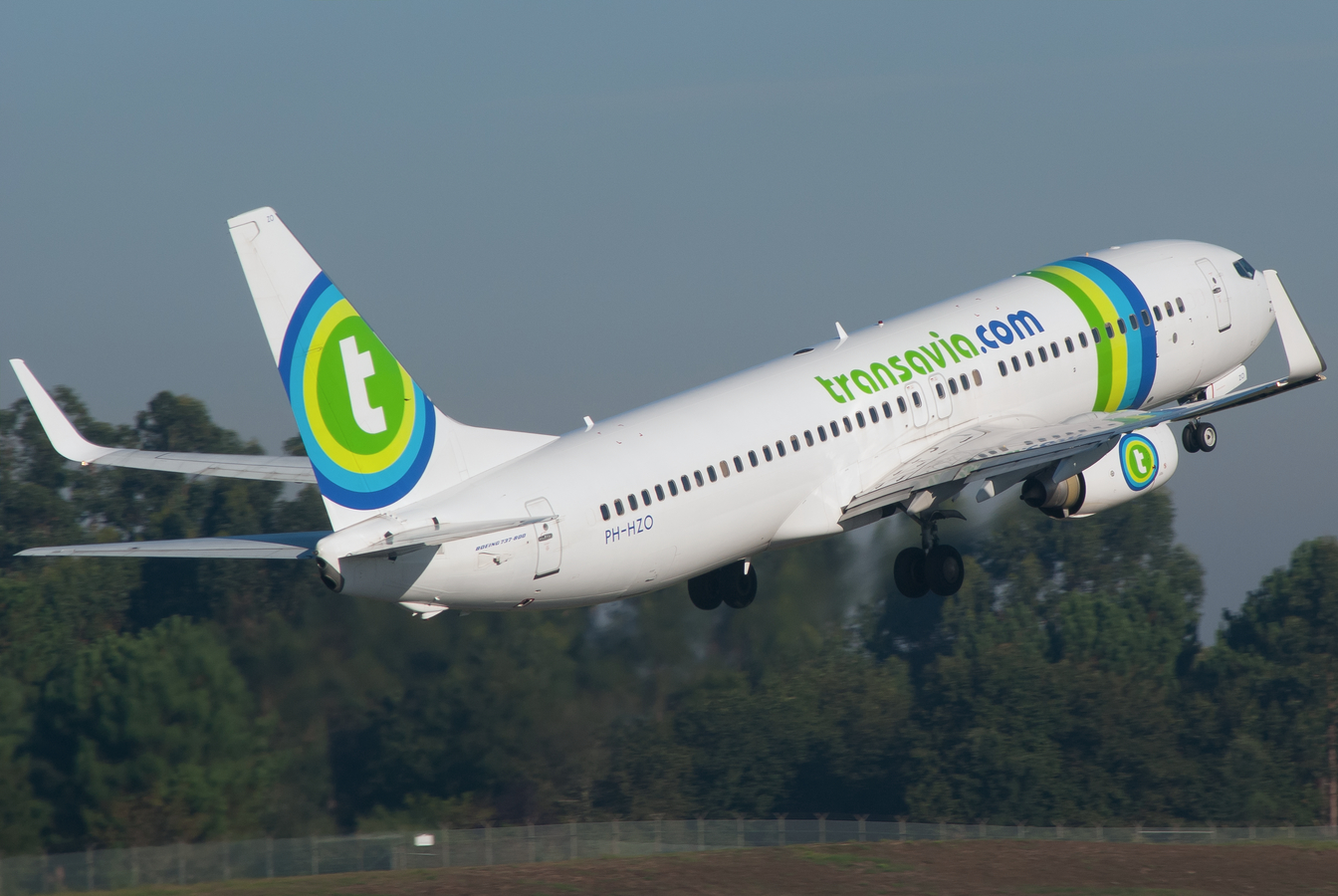 PH-HZO · Boeing 737-8K2(WL) · (OPO / LPPR)