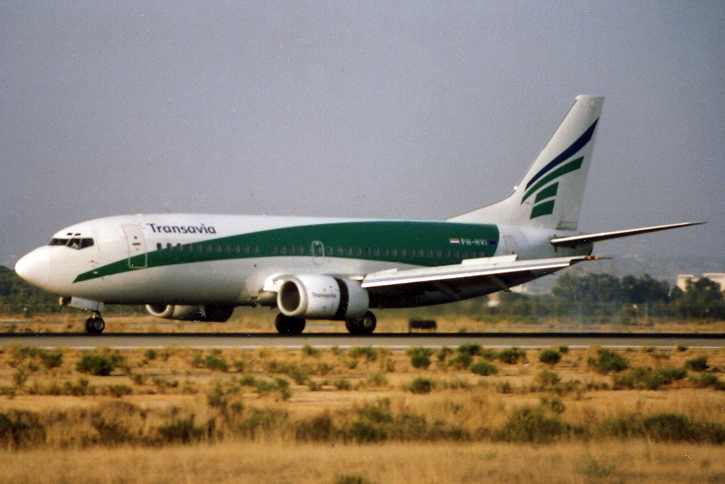PH-HVI · Boeing 737-33A · (FAO / LPFR)