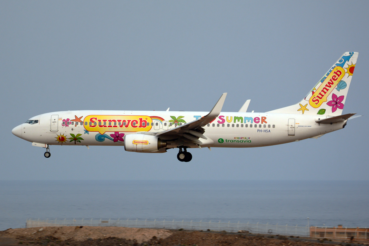 PH-HSA (34171) 2009 Boeing 737-8K2(WL)