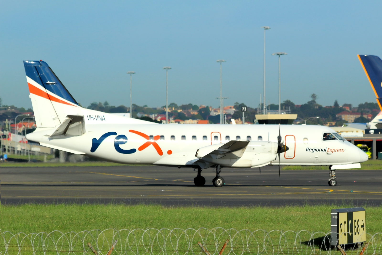 VH-VNA · Saab 340B · (SYD / YSSY)