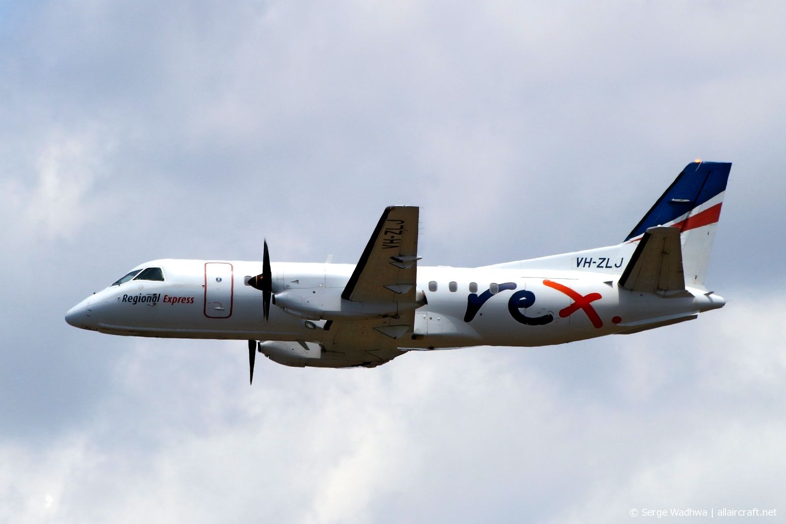 VH-ZLJ · Saab 340B · (SYD / YSSY)
