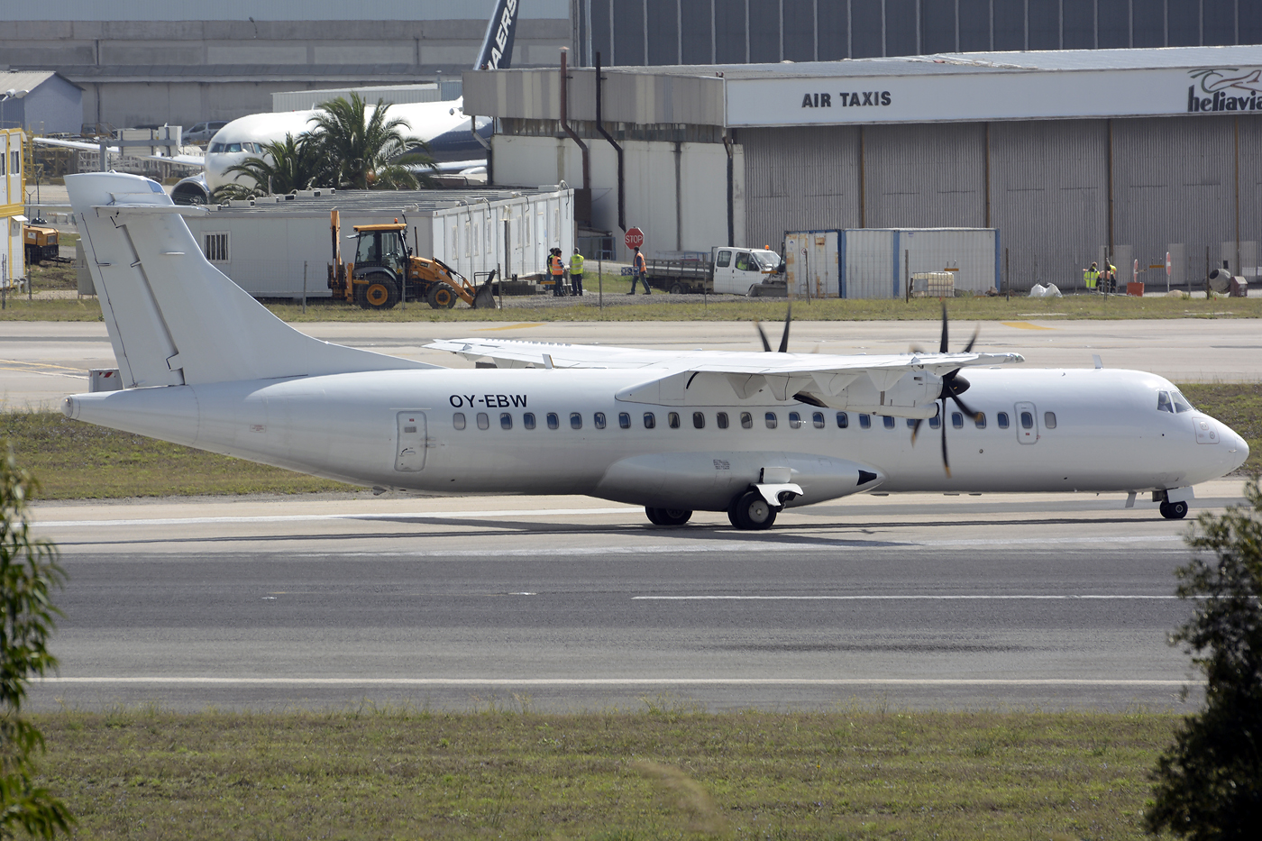 OY-EBW · ATR-72-500 · (LIS / LPPT)