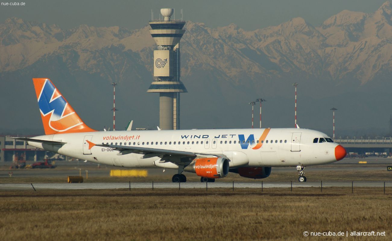 EI-DOE (215) 1991 Airbus A320-211