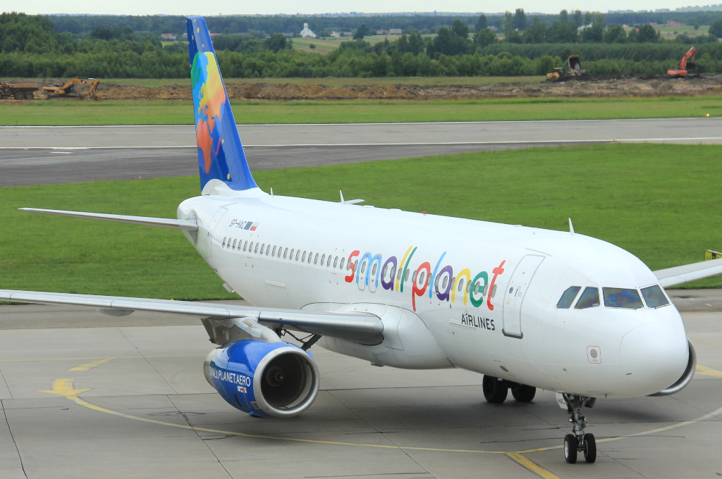 SP-HAC (739) 1997 Airbus A320-233