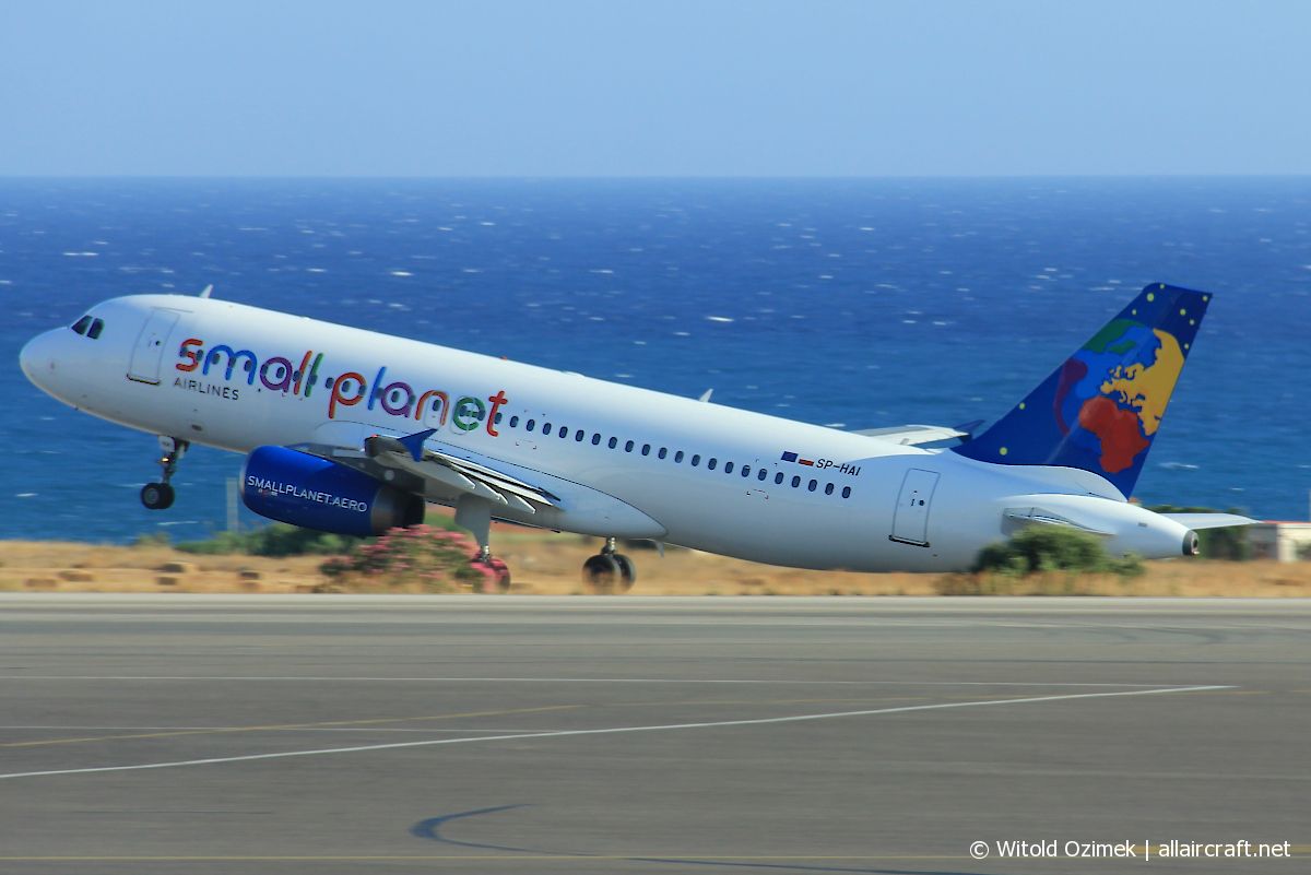 SP-HAI · Airbus A320-233 · (HER / LGIR)