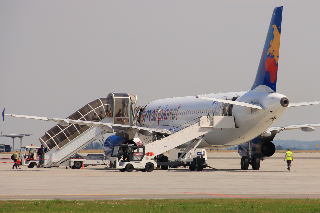 SP-HAD, (cn 2016), Airbus A320-232