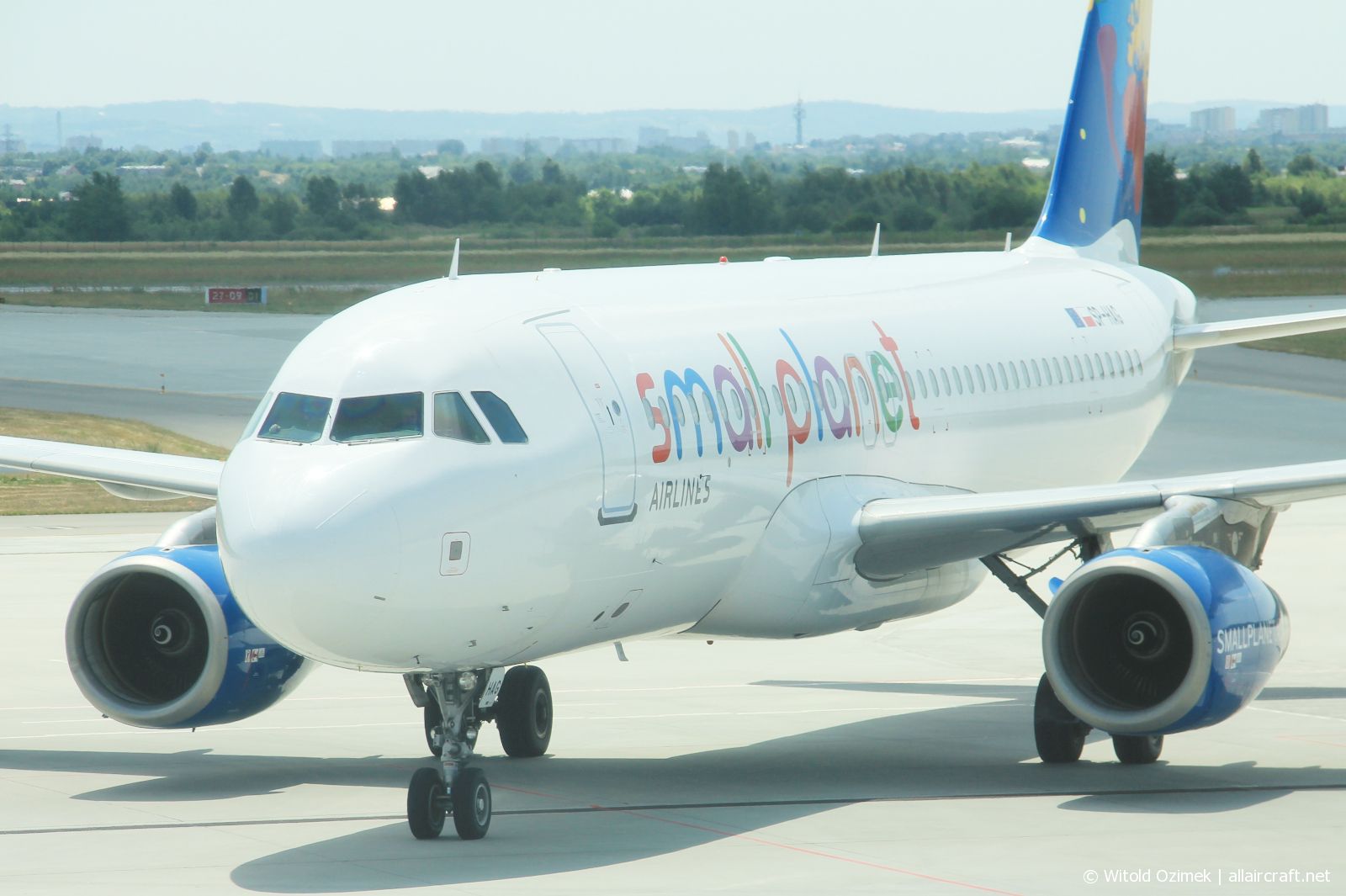 SP-HAG · Airbus A320-232 · (RZE / EPRZ)
