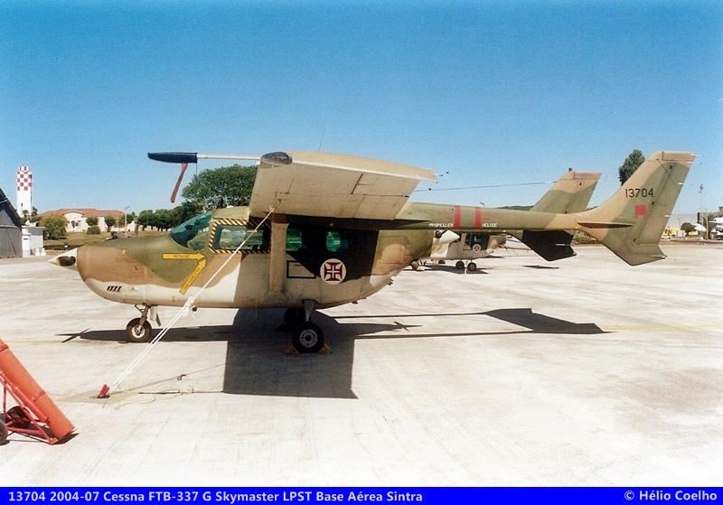 13704 · Reims FTB337G Skymaster · --