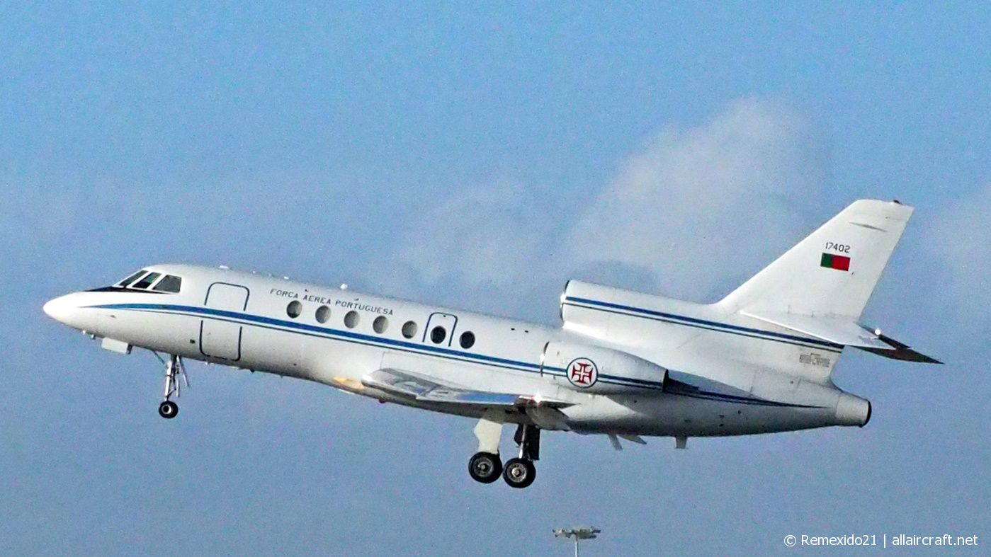 17402 (198) 1990 Dassault Falcon 50