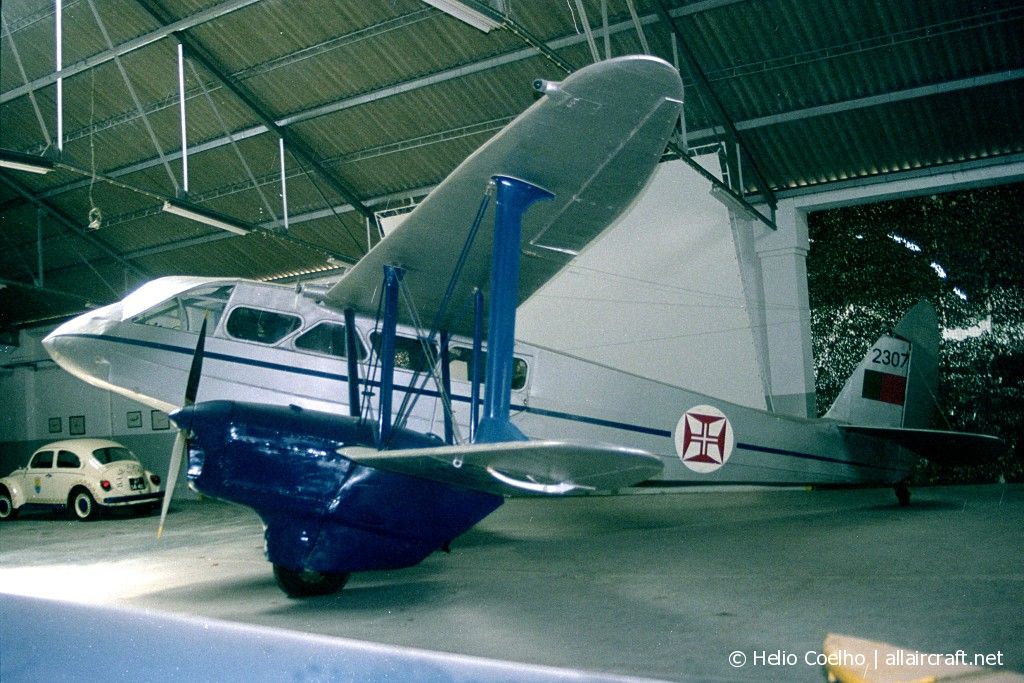 2307 (6899) 1945 DeHavilland DH-89A Dragon Rapide