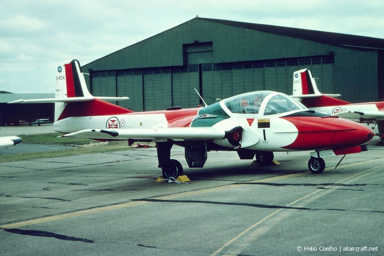 2404 (40728) 1962 Cessna T-37C Tweety Bird