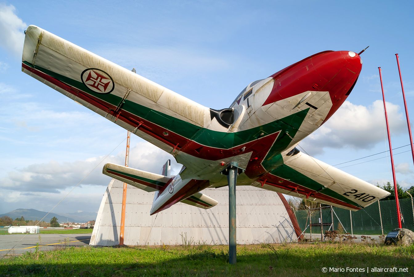 2410 (40734) 1962 Cessna T-37C Tweety Bird