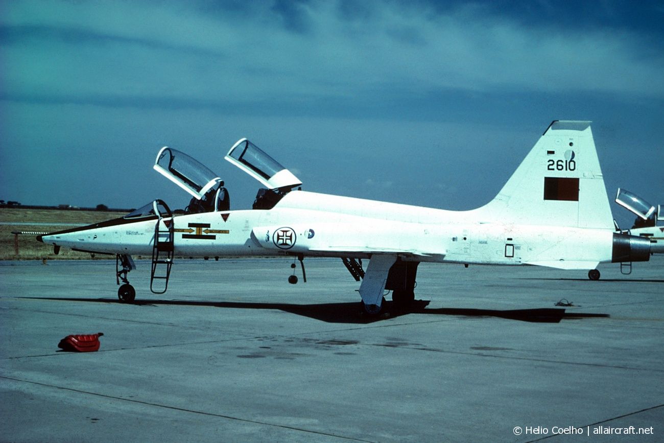 2610 · Northrop T-38A Talon · (BYJ / LPBJ)