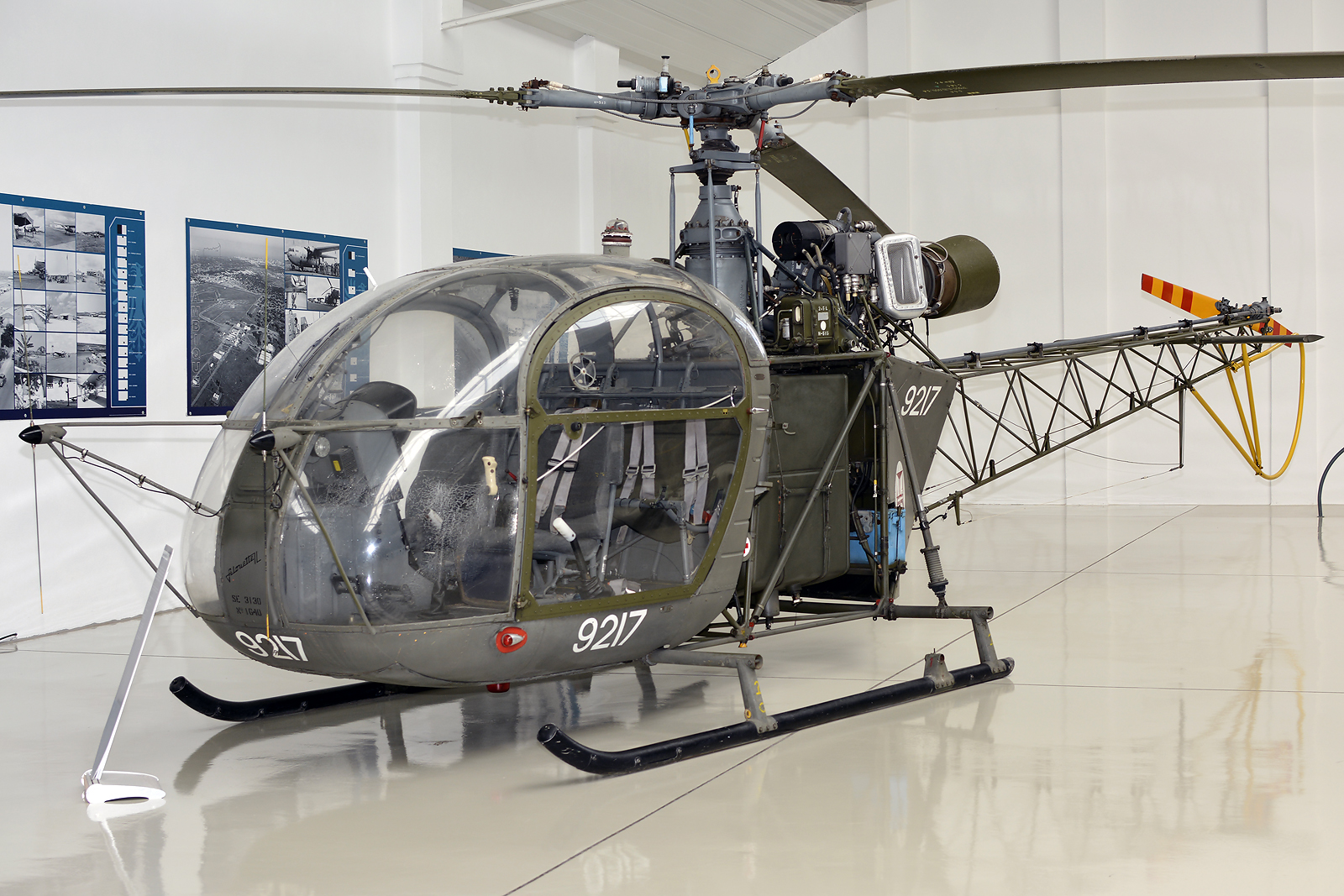 9217 · Sud SE-3130 Alouette II · (BA1) (LPST)