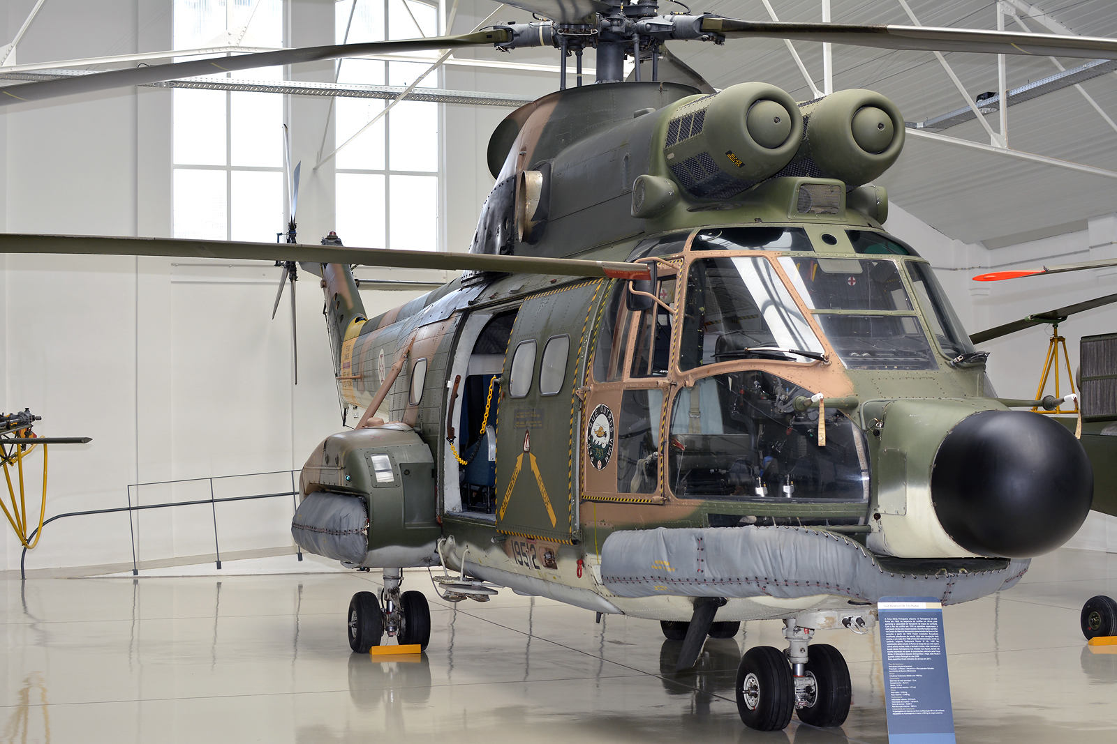 19512 · Aerospatiale SA-330S1 Puma · (BA1) (LPST)