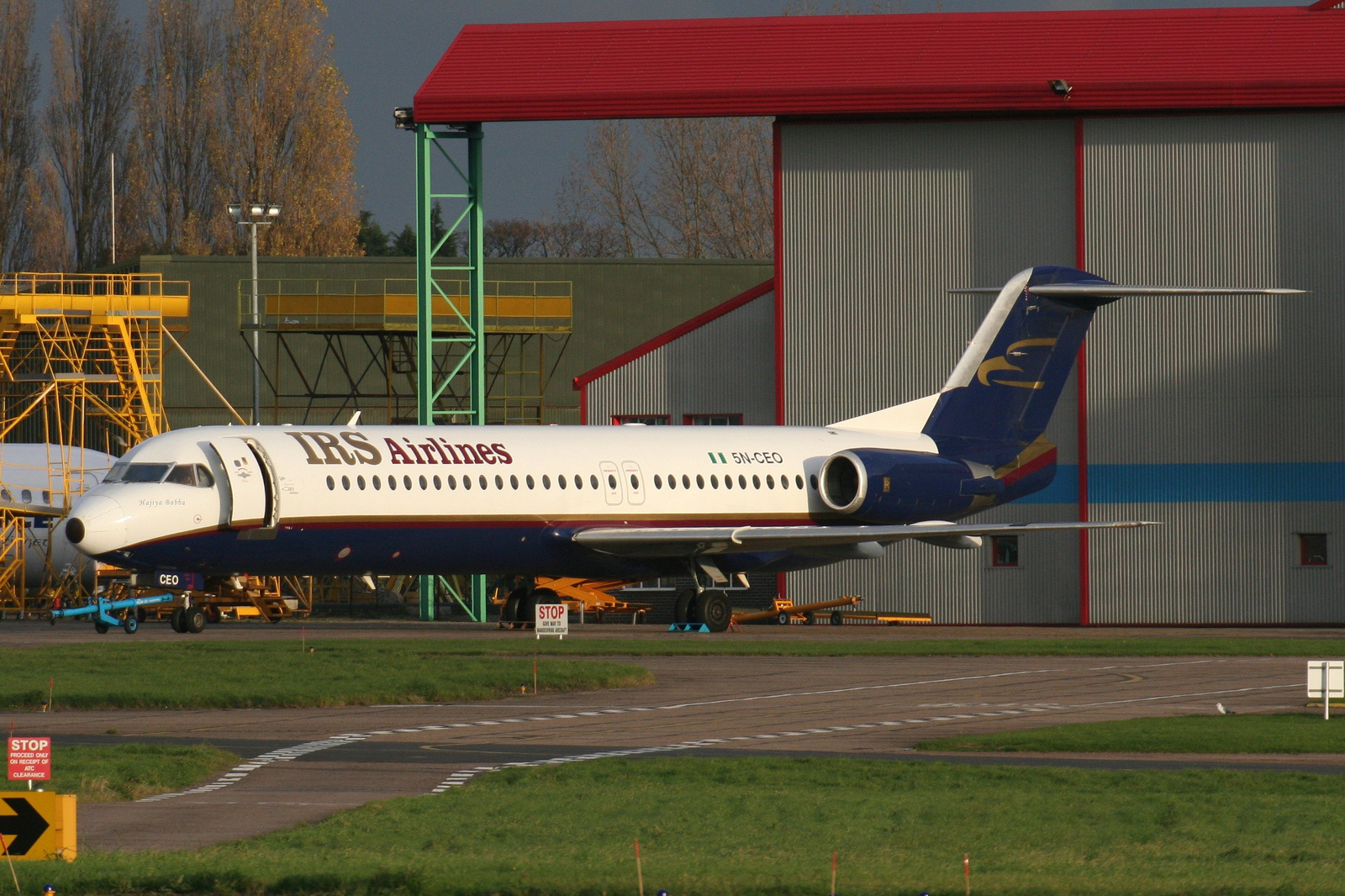 5N-CEO · Fokker 100 · (NWI / EGSH)