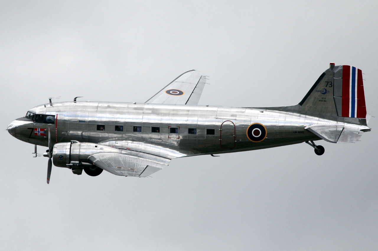 LN-WND (11750) 1943 Douglas DC-3(C)