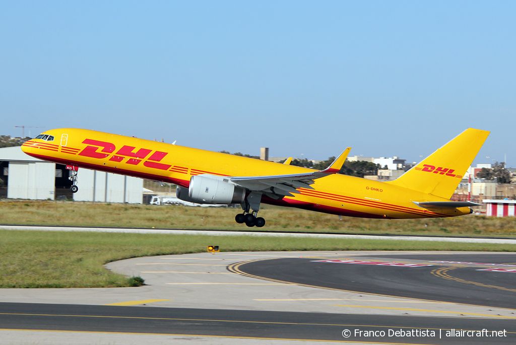 G-DHKO · Boeing 757-223(PCF)(WL) · (MLA / LMML)