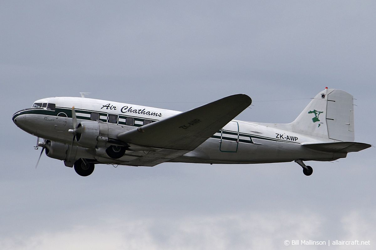 ZK-AWP · Douglas DC-3 · (AKL / NZAA)