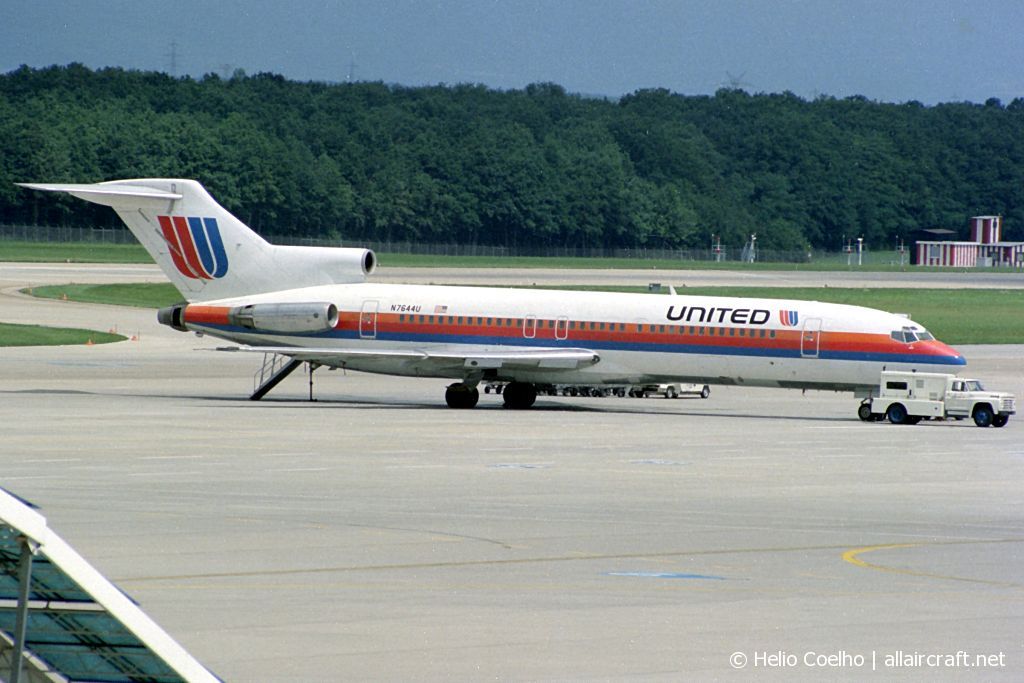 N7644U (20038) 1969 Boeing 727-222