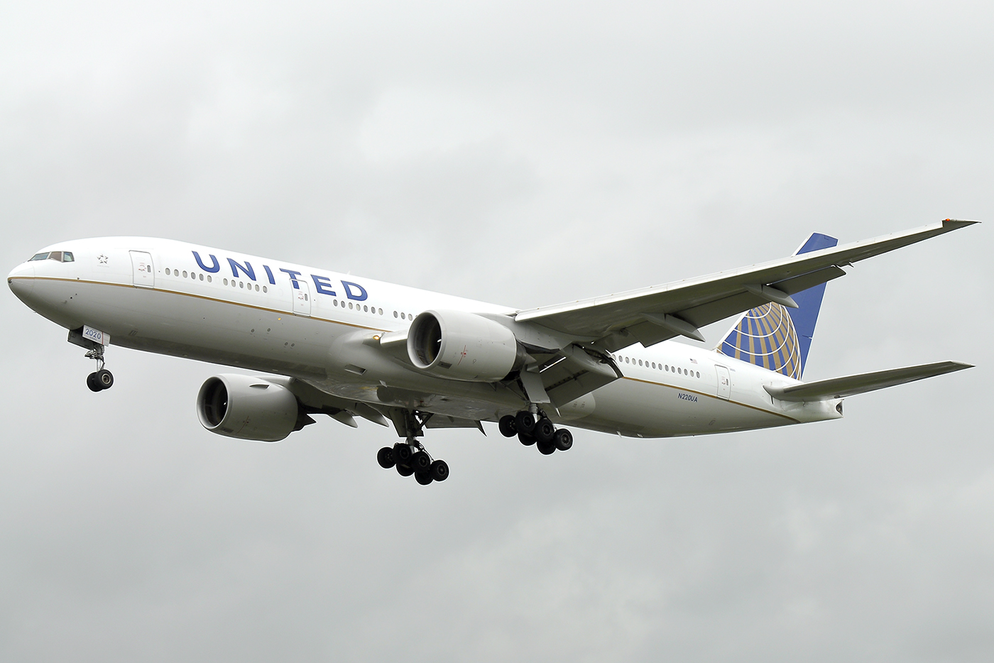 N220UA / 2820, (cn 30223/340), Boeing 777-222/ER