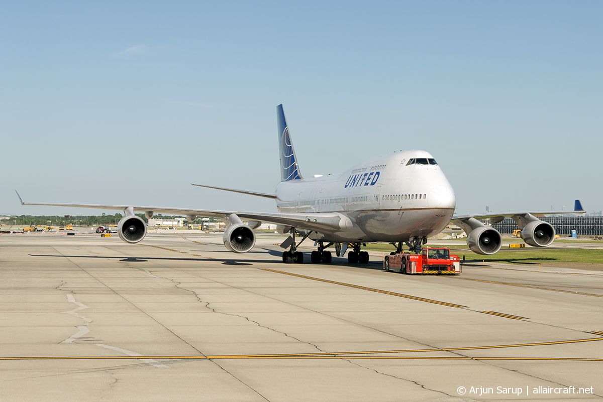 N128UA (30023) 2000 Boeing 747-422