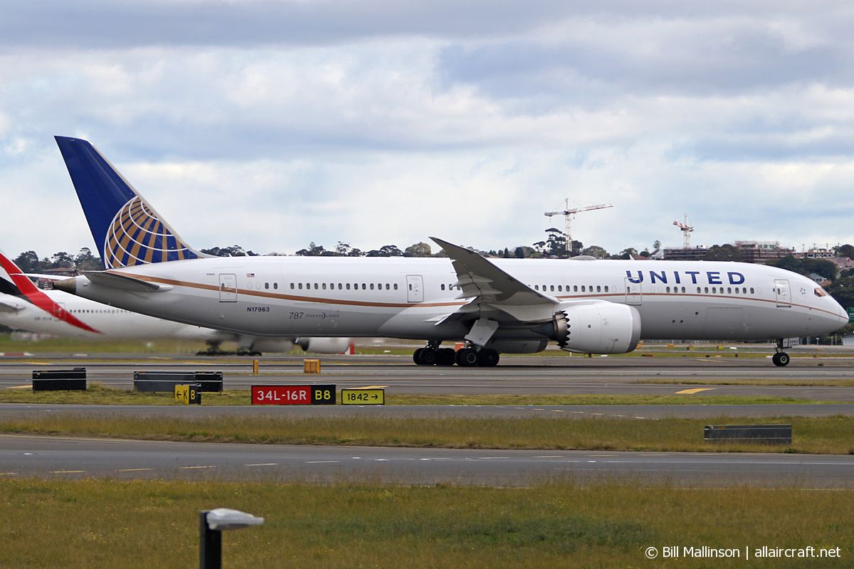 N17963 (37812) 2016 Boeing 787-9 Dreamliner
