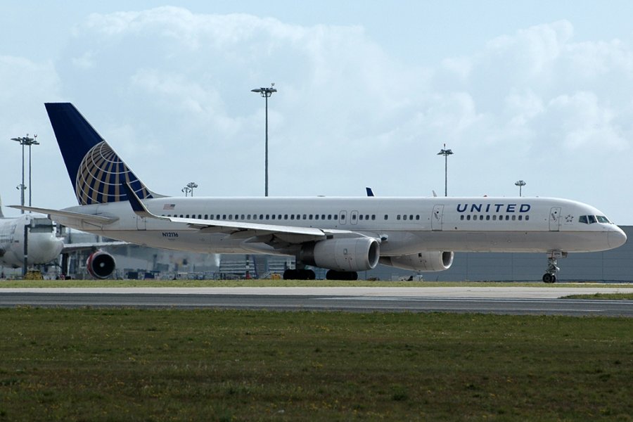N12116 (27558) 1996 Boeing 757-224(WL)