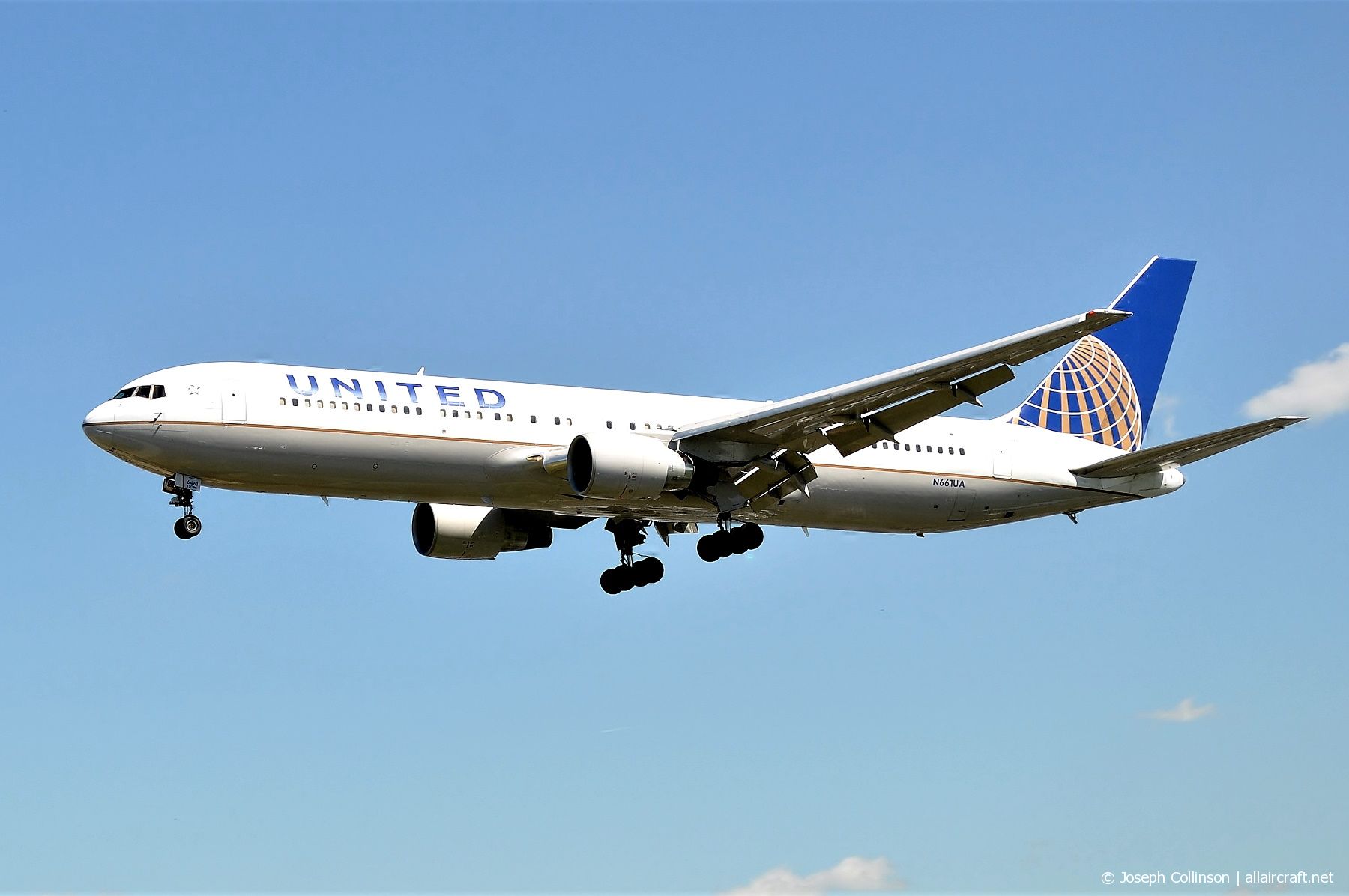 N661UA (27158) 1993 Boeing 767-322(ER)