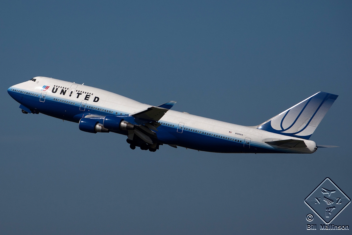 N120UA · Boeing 747-422 · (SYD / YSSY)