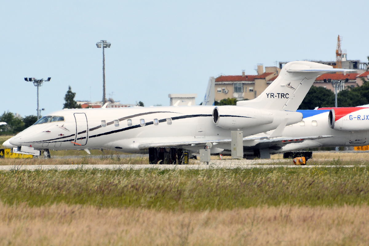 YR-TRC (20261) 2009 Bombardier Challenger 300