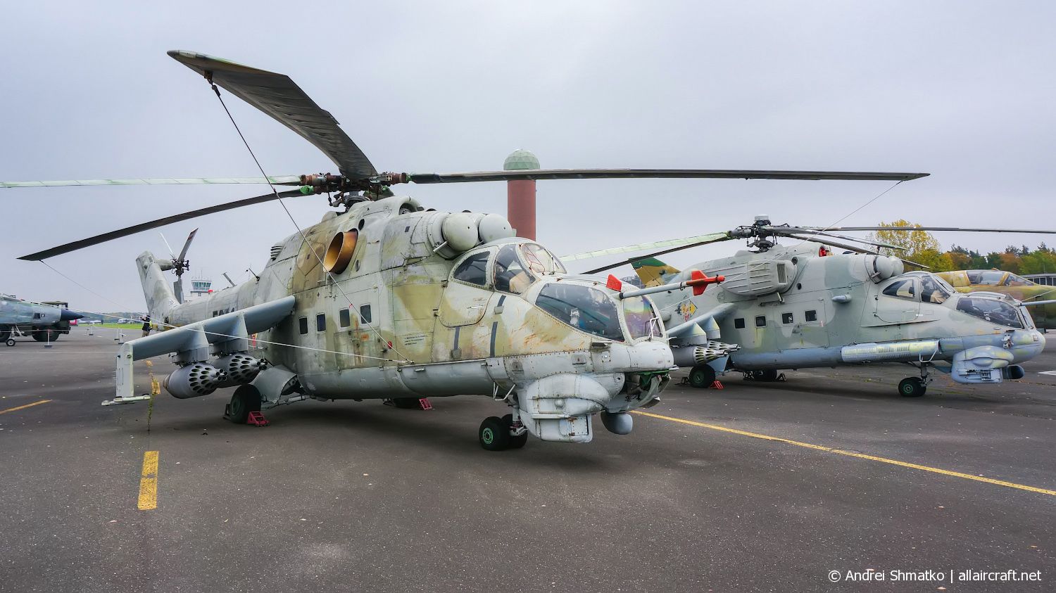5211 · Mil Mi-24D · (GWW / EDUG)