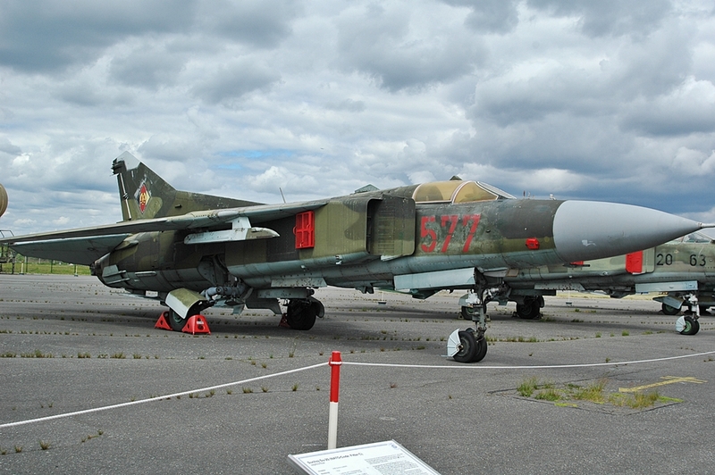 577 (0390213299) Mikoyan-Gurevich MiG-23MF