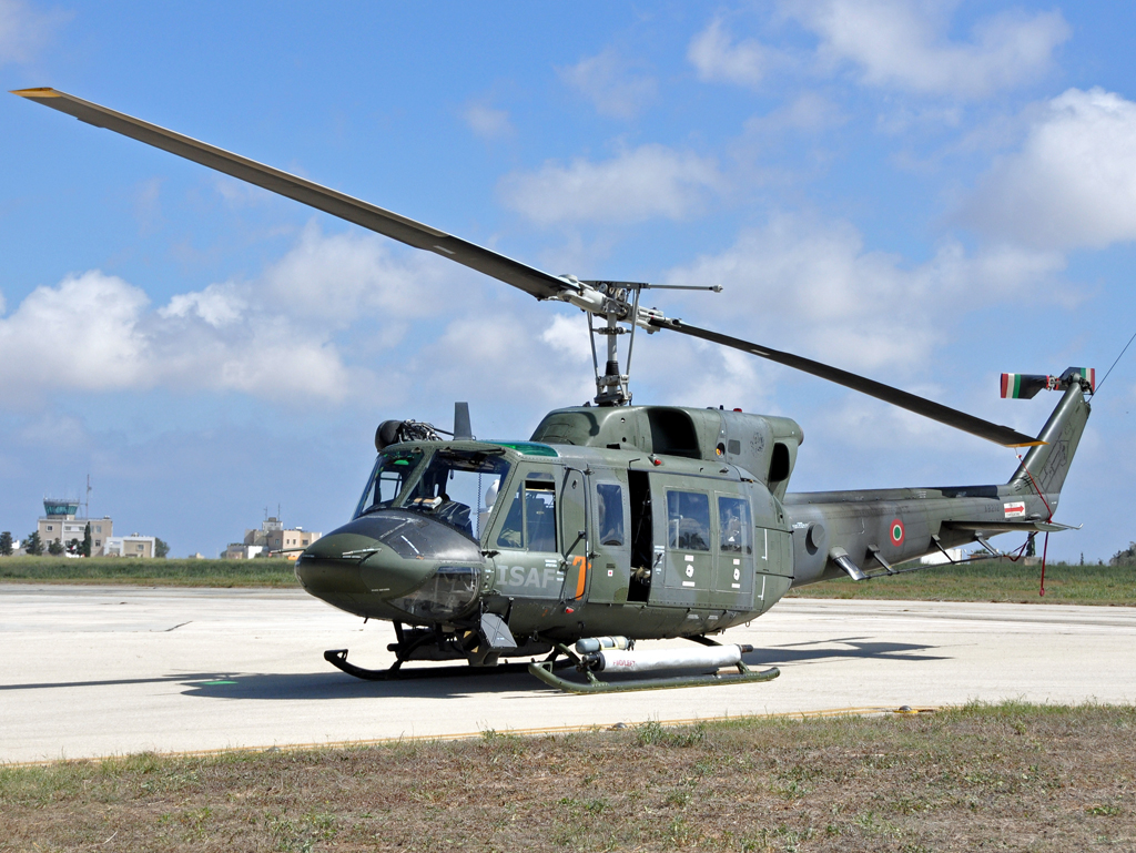 MM81216 (5831) Agusta-Bell AB-212AM