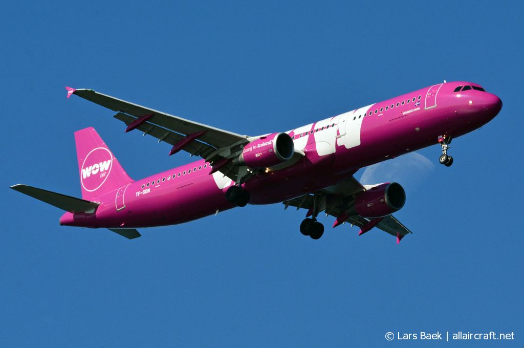 TF-SON (5733) 2013 Airbus A321-211