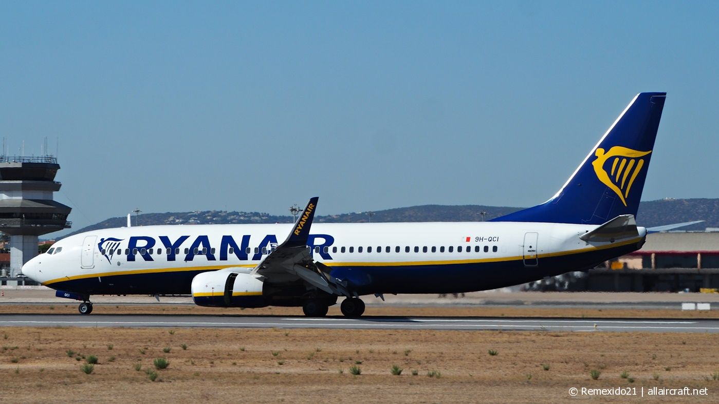 9H-QCI · Boeing 737-8AS(WL) · (FAO / LPFR)