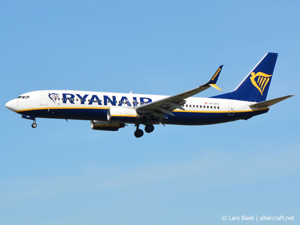 9H-QFA (33592) 2006 Boeing 737-8AS(WL)