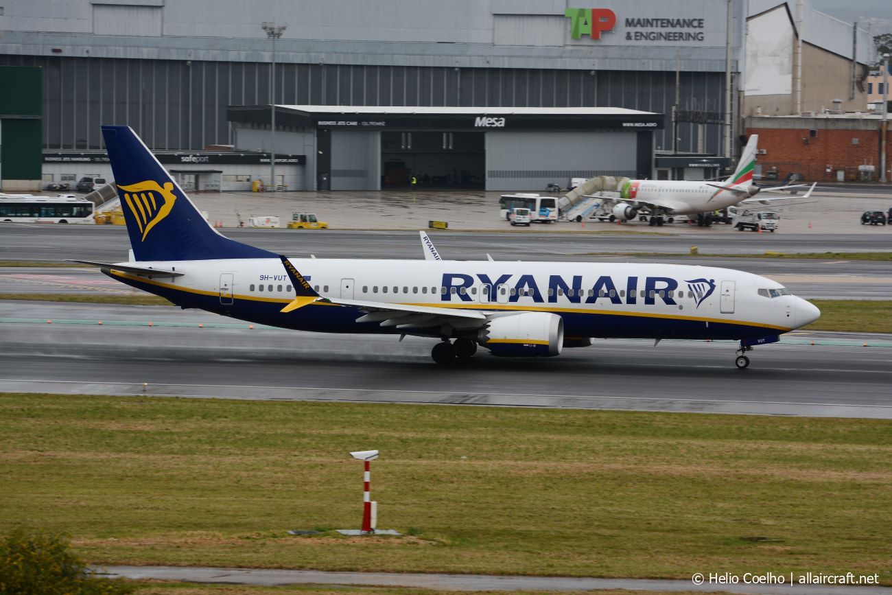 9H-VUT (65882) Boeing 737-8200 MAX