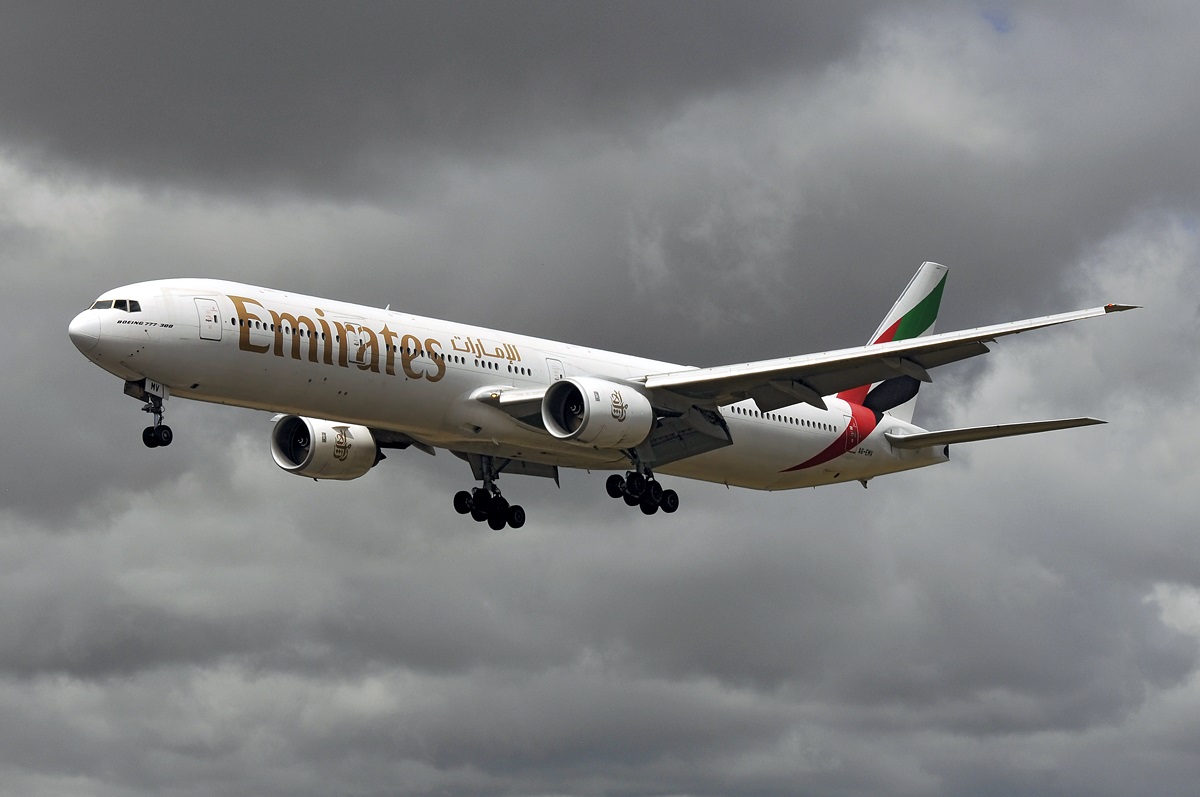 A6-EMV (28687) 2003 Boeing 777-31H