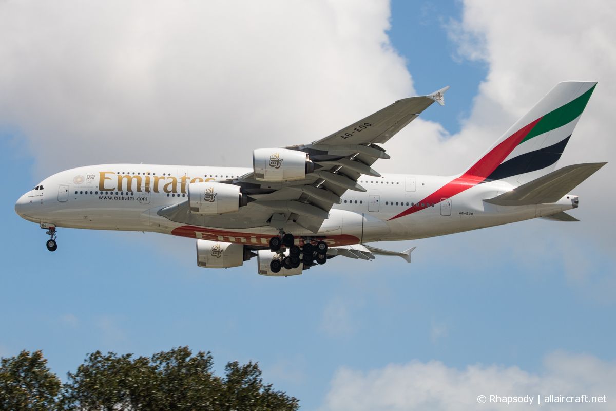 A6-EOO (190) 2015 Airbus A380-861