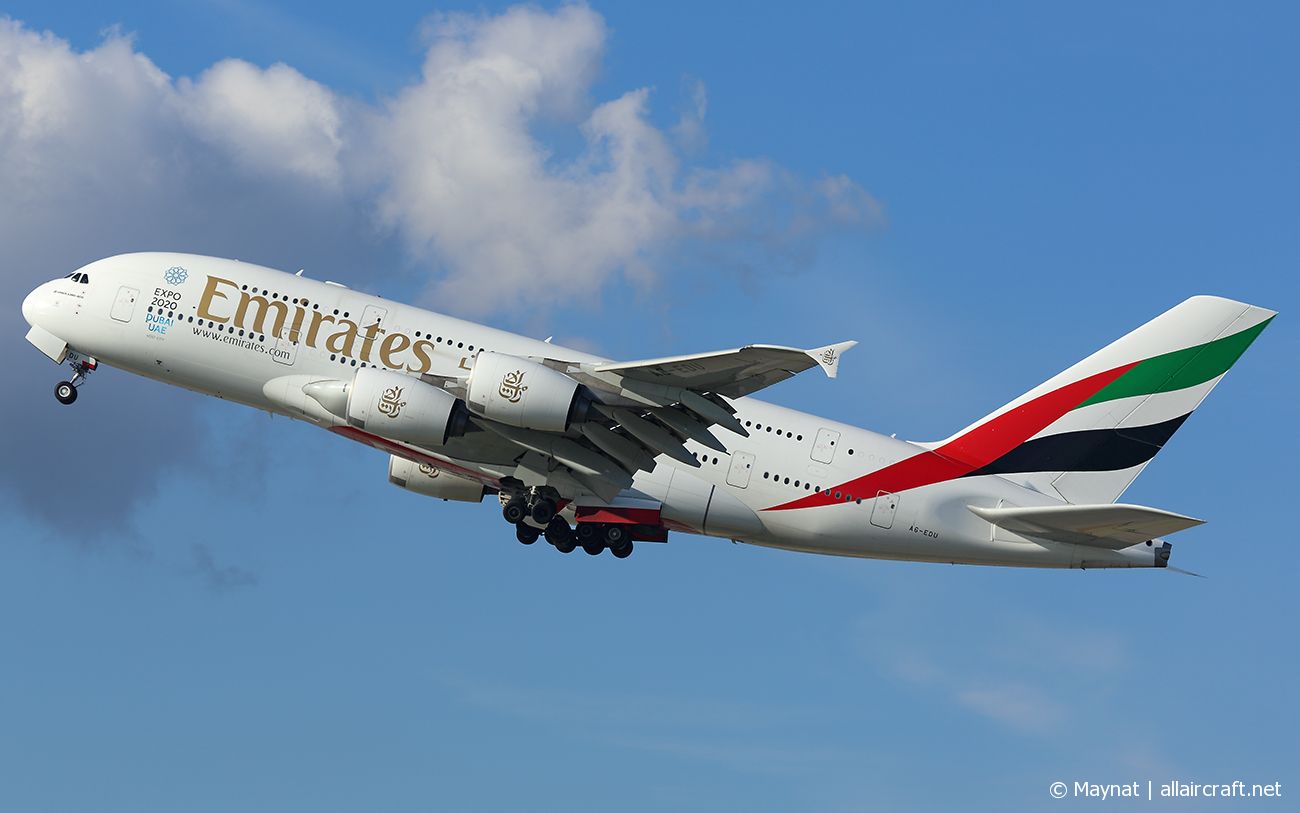 A6-EDU (098) 2011 Airbus A380-861