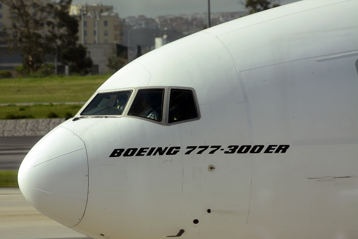 A6-EBO (32792) 2006 Boeing 777-36N(ER)