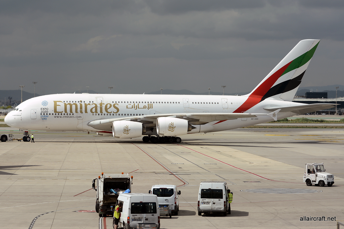 A6-EDS · Airbus A380-861 · (BCN / LEBL)