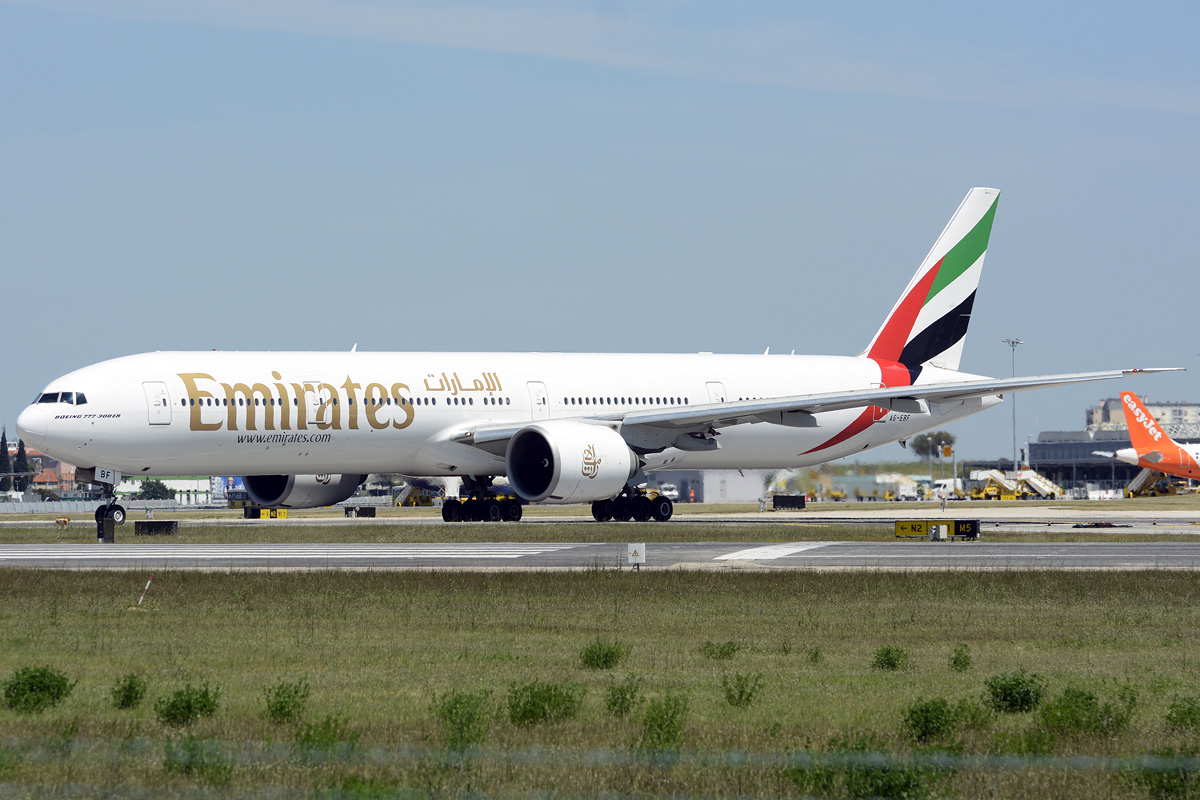 A6-EBF · Boeing 777-31H/ER · (LIS / LPPT)