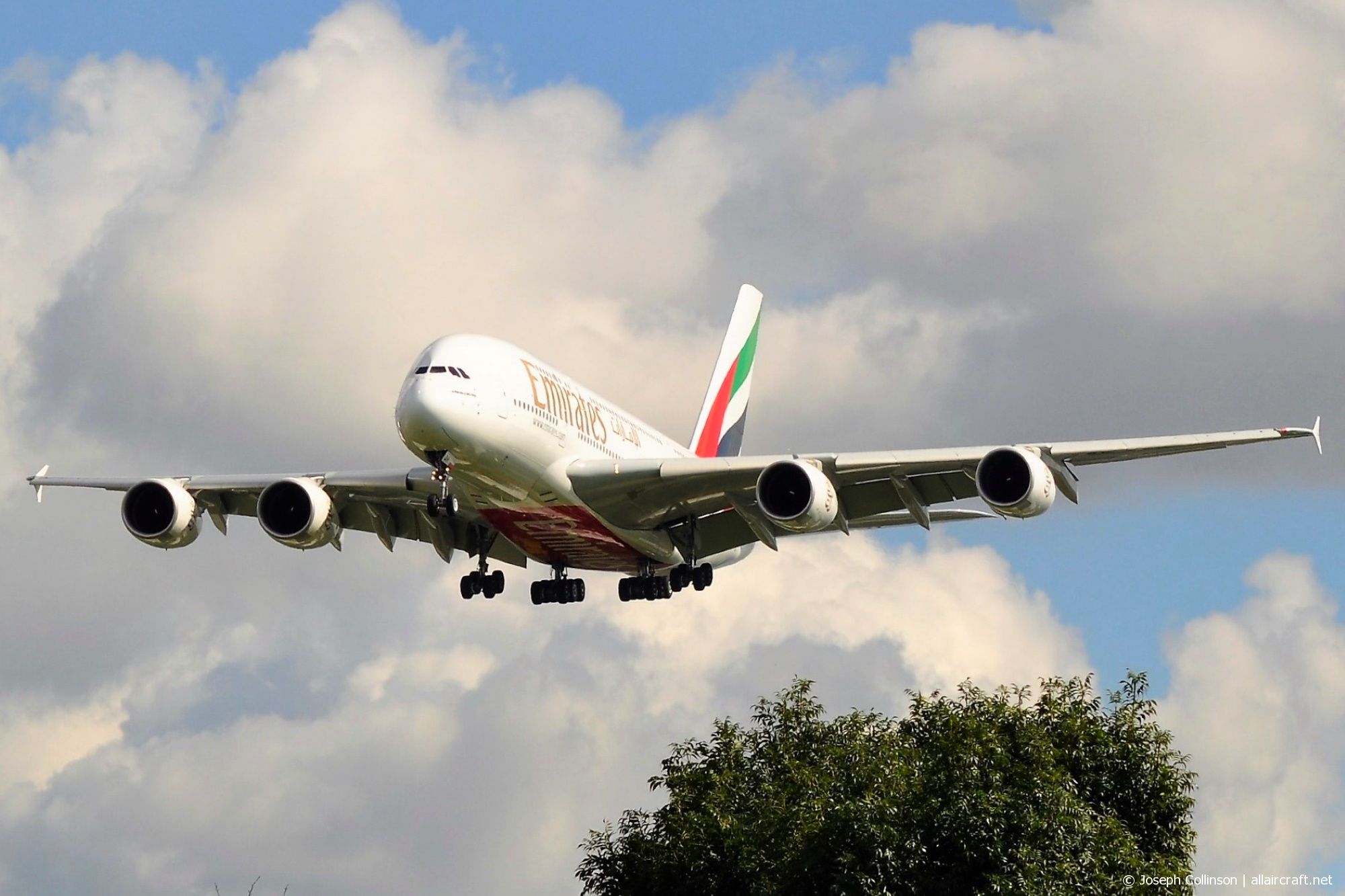 A6-EDH · Airbus A380-861 · (LHR / EGLL)