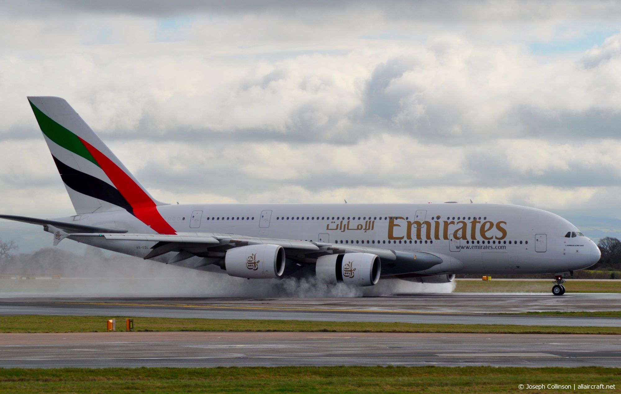 A6-EDL (046) 2010 Airbus A380-861