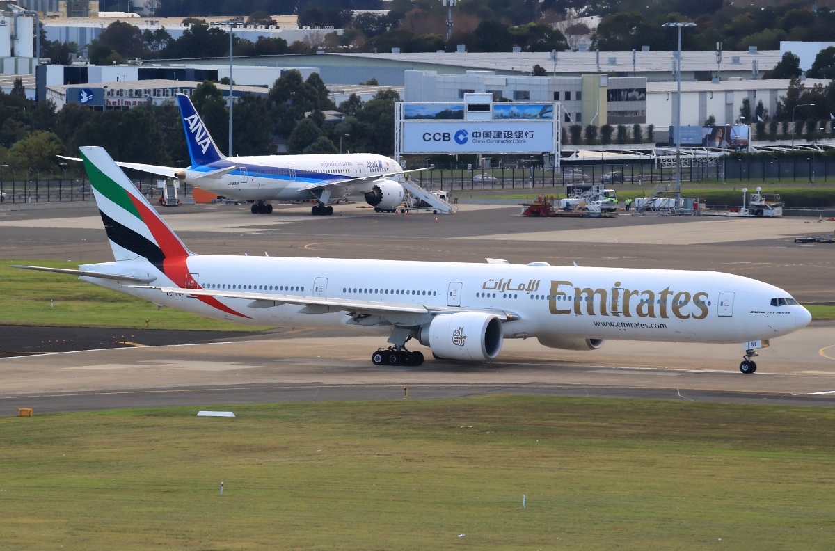 A6-EGF · Boeing 777-31H/ER · (SYD / YSSY)