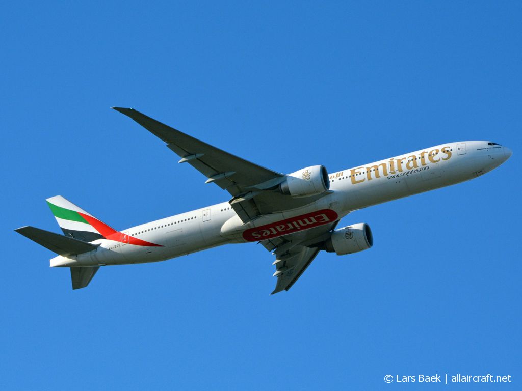 A6-EGU · Boeing 777-31H/ER · (CPH / EKCH)