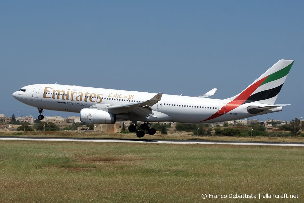 A6-EKY · Airbus A330-243 · (MLA / LMML)