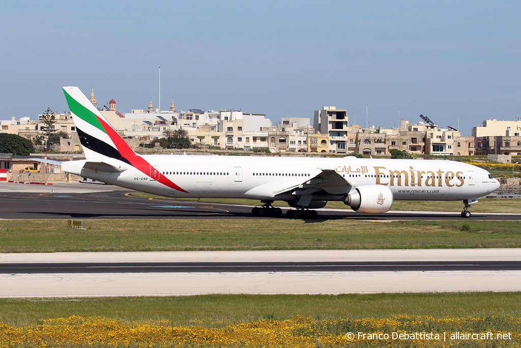 A6-ENP · Boeing 777-31H/ER · (MLA / LMML)